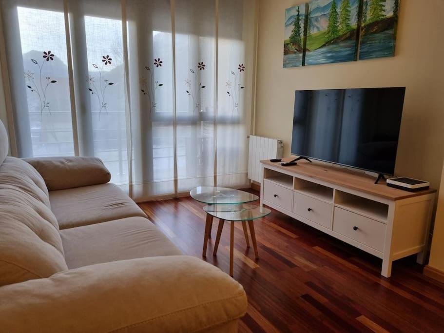 アレナス・デ・カブラレス24A01 Apartamento Cabralesアパートメント エクステリア 写真